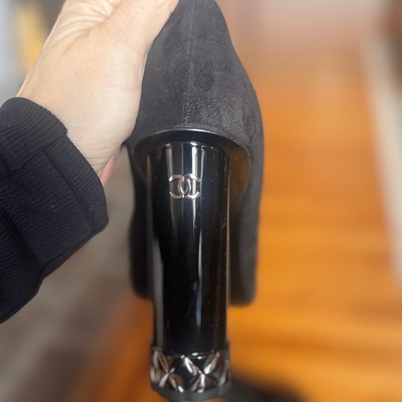 Chanel Black Suede with silver patterned heel pumps - Picture 7 of 8